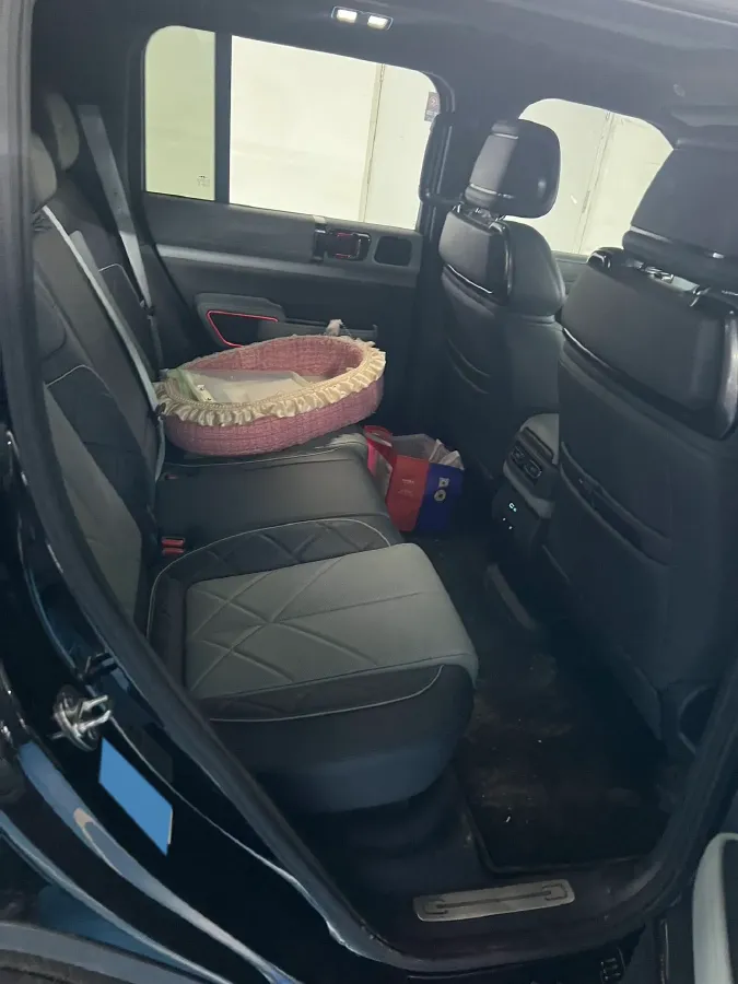 2023 FangChengBao Bao 5 1.5T 194HP L4 E-CVT PHEV 31.8KWH,autocango,china used car exporter,china ev exporter,chinese used car exporter,chinese used ev exporter