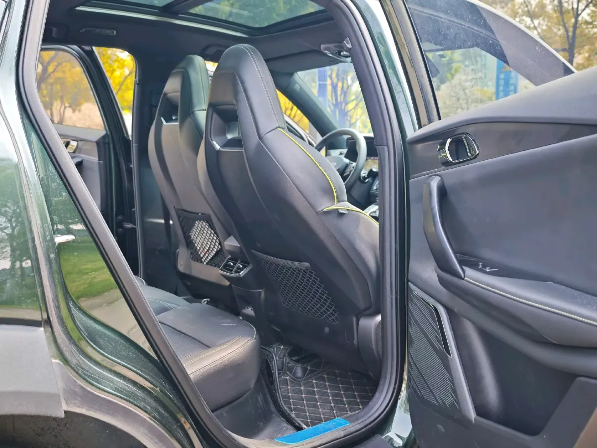 2023 LYNK&CO 03 1.5T 181HP L4 7DCT,autocango,china used car exporter,china ev exporter,chinese used car exporter,chinese used ev exporter