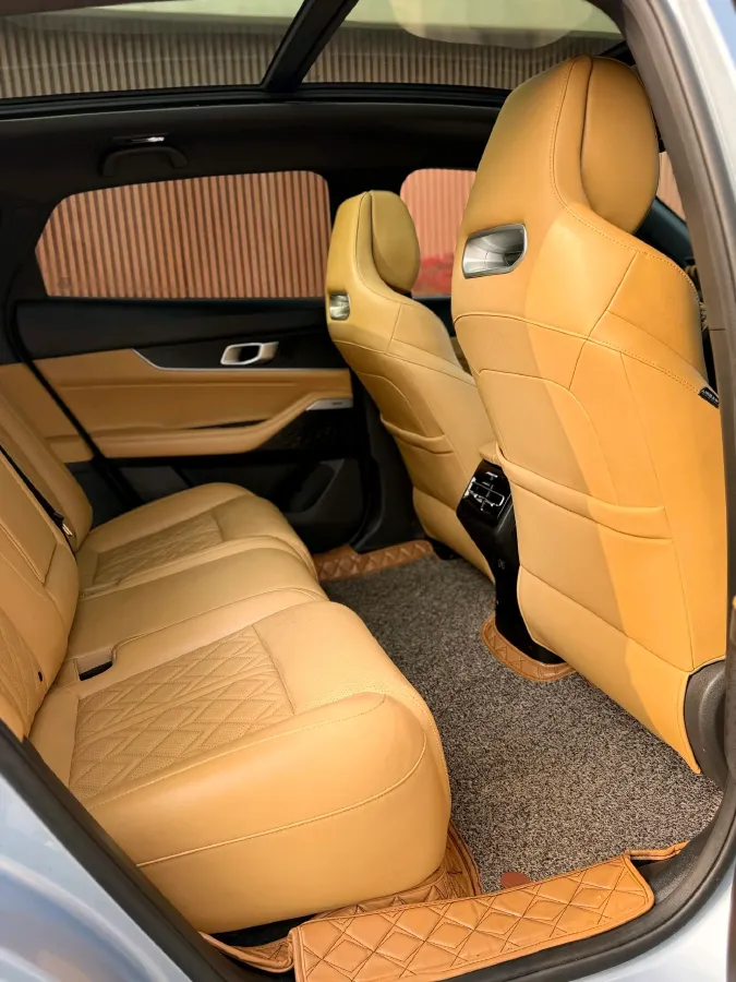 2021 ChangAn UNI-K 2.0T 233HP L4 8AT,autocango,china used car exporter,china ev exporter,chinese used car exporter,chinese used ev exporter