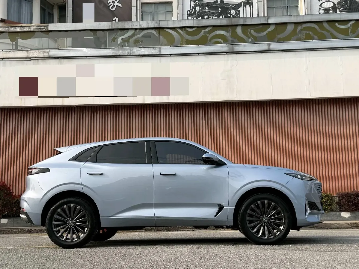 2021 ChangAn UNI-K 2.0T 233HP L4 8AT,autocango,china used car exporter,china ev exporter,chinese used car exporter,chinese used ev exporter