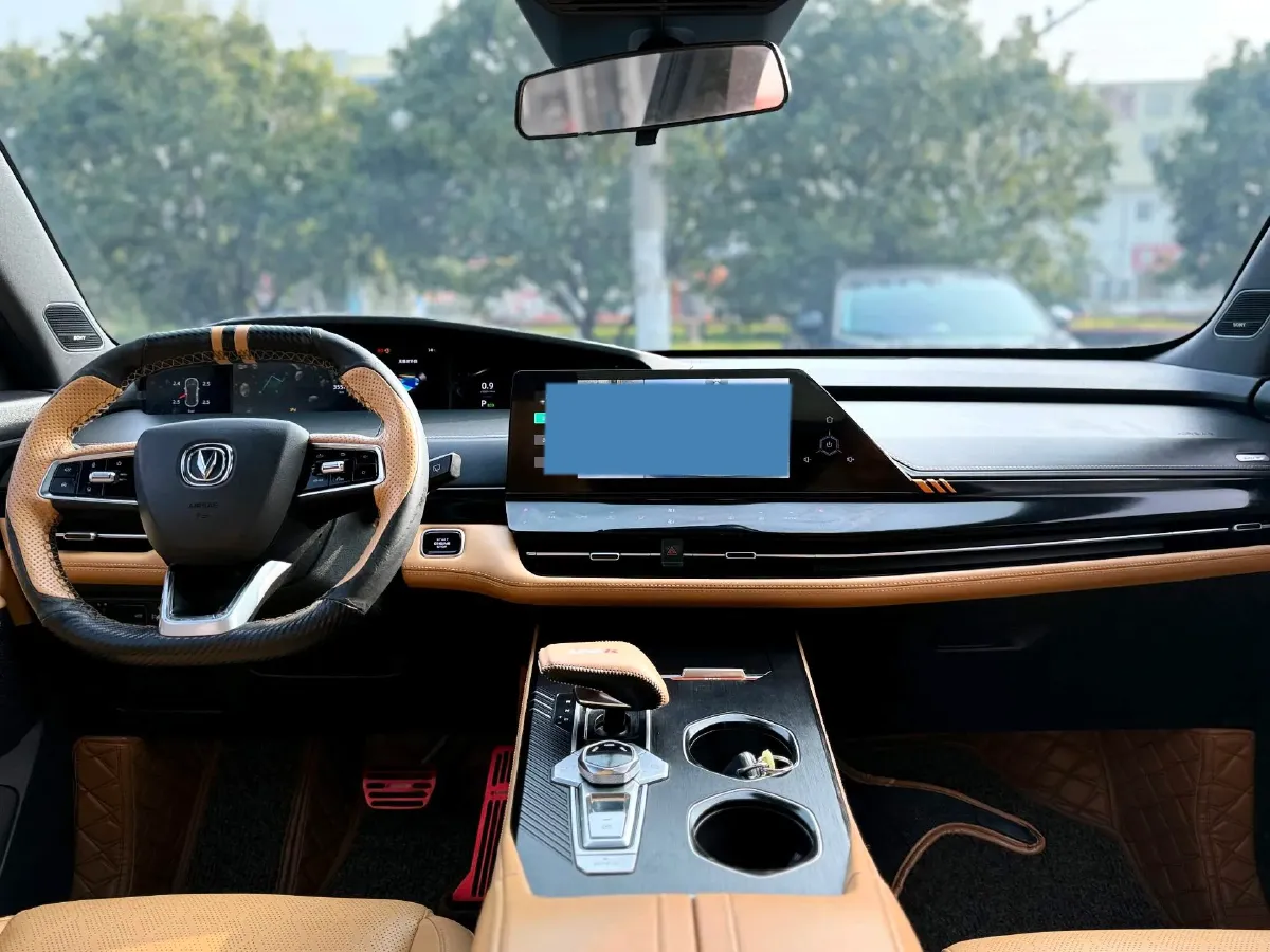 2021 ChangAn UNI-K 2.0T 233HP L4 8AT,autocango,china used car exporter,china ev exporter,chinese used car exporter,chinese used ev exporter