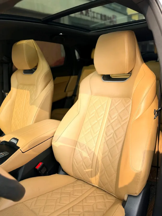 2021 ChangAn UNI-K 2.0T 233HP L4 8AT,autocango,china used car exporter,china ev exporter,chinese used car exporter,chinese used ev exporter