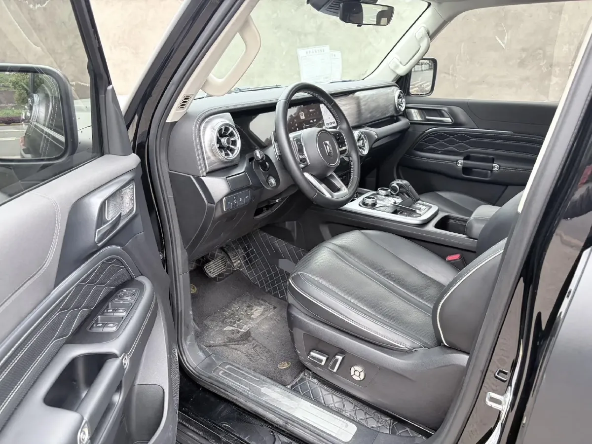 2021 Tank 300 2.0T 227HP L4 8AT,autocango,china used car exporter,china ev exporter,chinese used car exporter,chinese used ev exporter