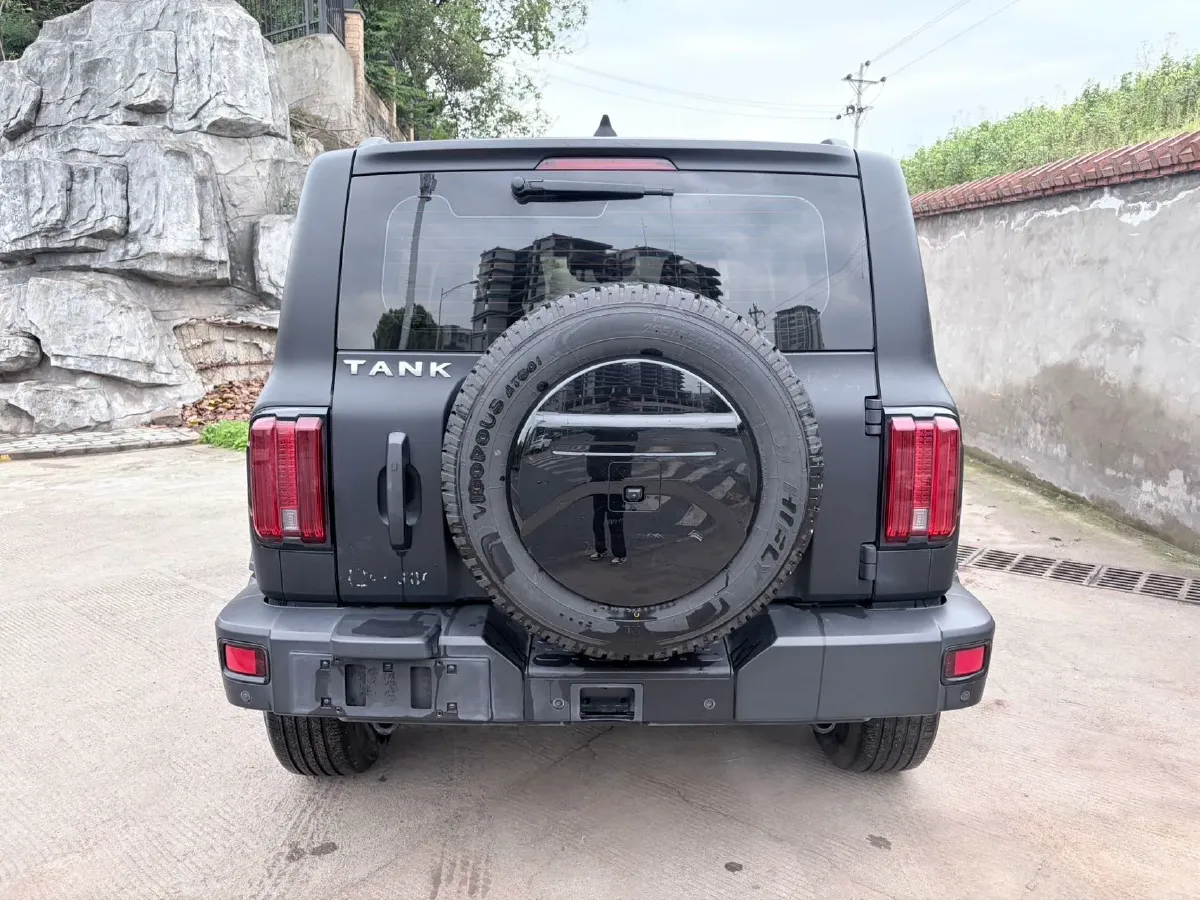 2021 Tank 300 2.0T 227HP L4 8AT,autocango,china used car exporter,china ev exporter,chinese used car exporter,chinese used ev exporter