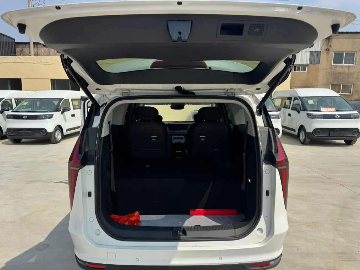 2023 MAXUS Interstellar 2.0T 218HP L4 8AT,autocango,china used car exporter,china ev exporter,chinese used car exporter,chinese used ev exporter