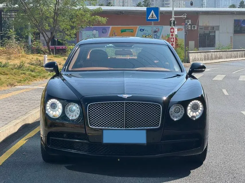 2017 Bentley Flying Spur 4.0T 528HP V8 8AT,autocango,china used car exporter,china ev exporter,chinese used car exporter,chinese used ev exporter