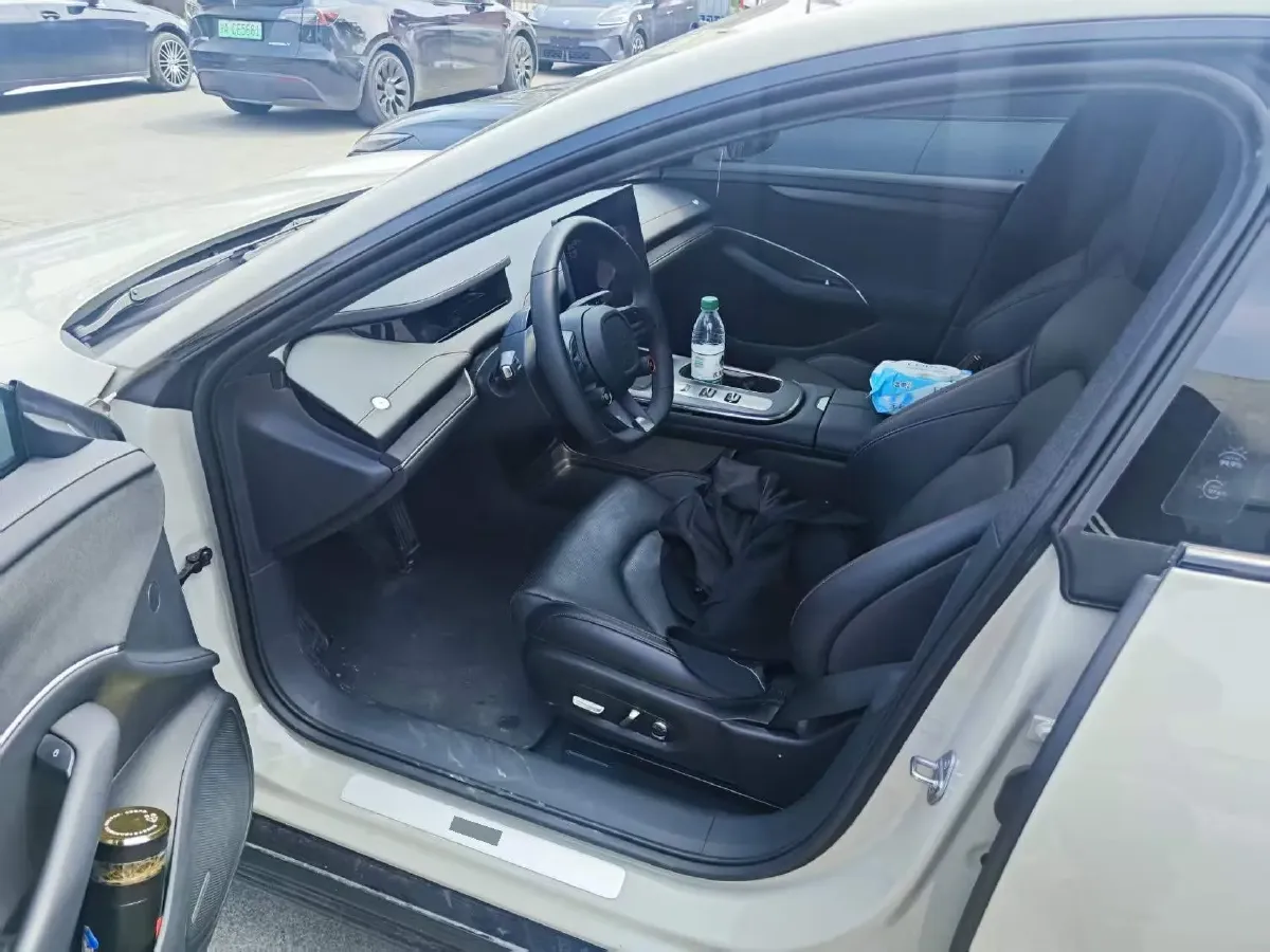 2024 MI SU7 BEV 73.6KWH,autocango,china used car exporter,china ev exporter,chinese used car exporter,chinese used ev exporter