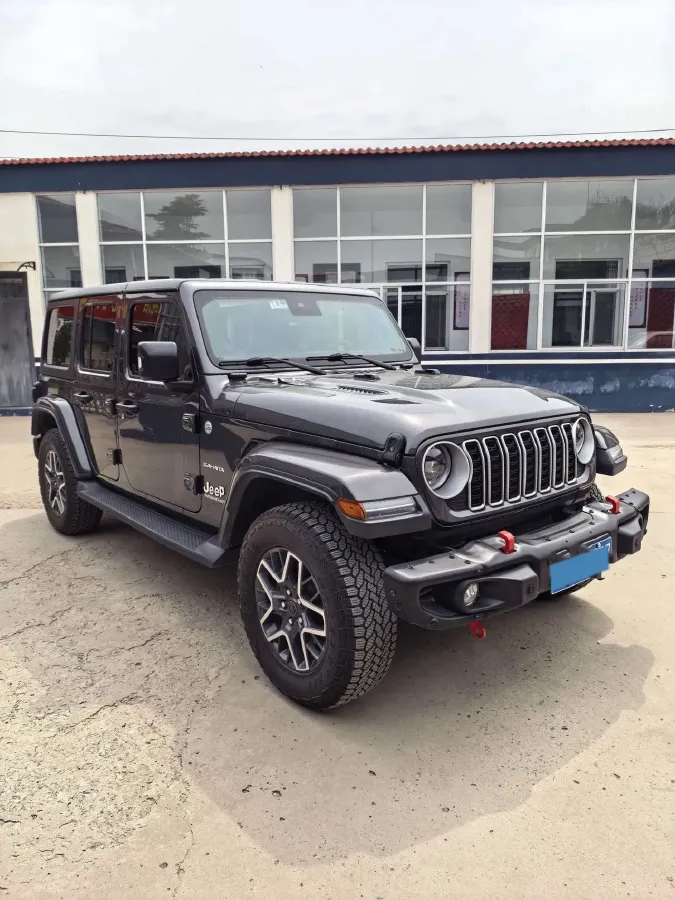 2025 Jeep Wrangler 2.0T 266HP L4 8AT,autocango,china used car exporter,china ev exporter,chinese used car exporter,chinese used ev exporter