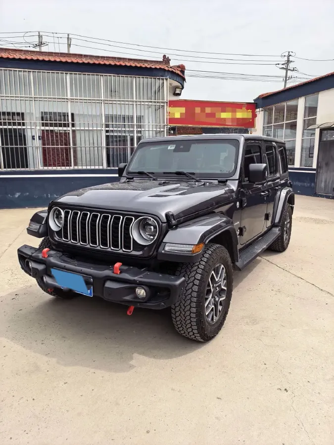 2025 Jeep Wrangler 2.0T 266HP L4 8AT,autocango,china used car exporter,china ev exporter,chinese used car exporter,chinese used ev exporter