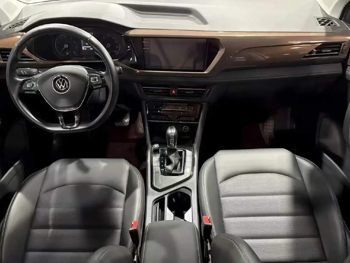 2020 Volkswagen Tharu 2.0T 186HP L4 7DCT,autocango,china used car exporter,china ev exporter,chinese used car exporter,chinese used ev exporter