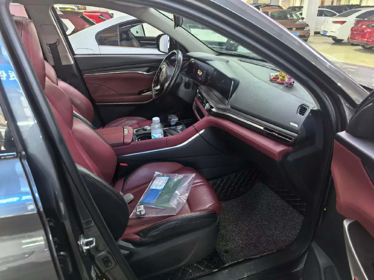 2020 ChangAn CS75 Plus 2.0T 233HP L4 8AT,autocango,china used car exporter,china ev exporter,chinese used car exporter,chinese used ev exporter