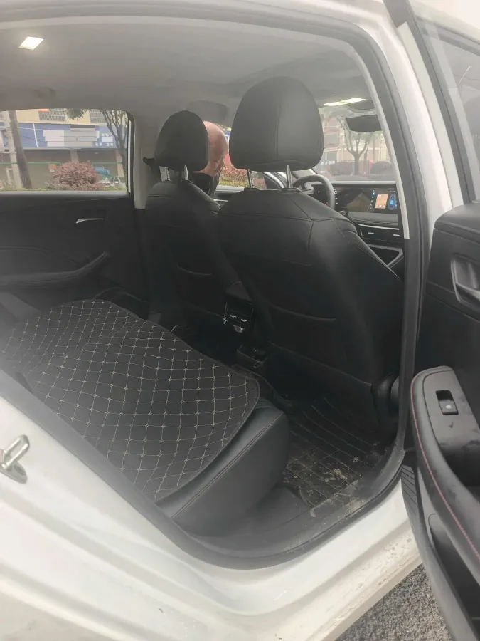 2023 Roewe i5 1.5L 129HP L4 CVT,autocango,china used car exporter,china ev exporter,chinese used car exporter,chinese used ev exporter