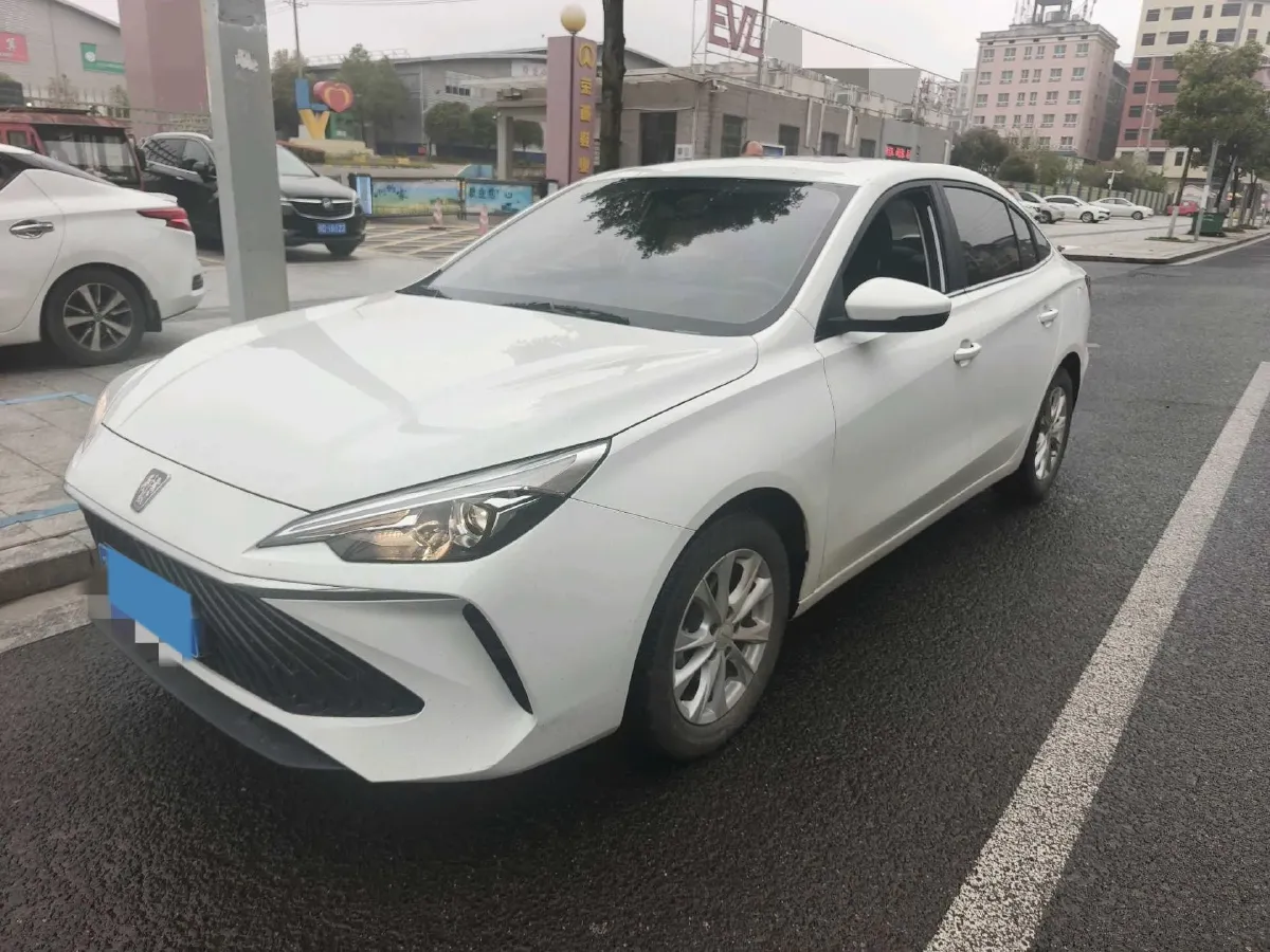 2023 Roewe i5 1.5L 129HP L4 CVT,autocango,china used car exporter,china ev exporter,chinese used car exporter,chinese used ev exporter