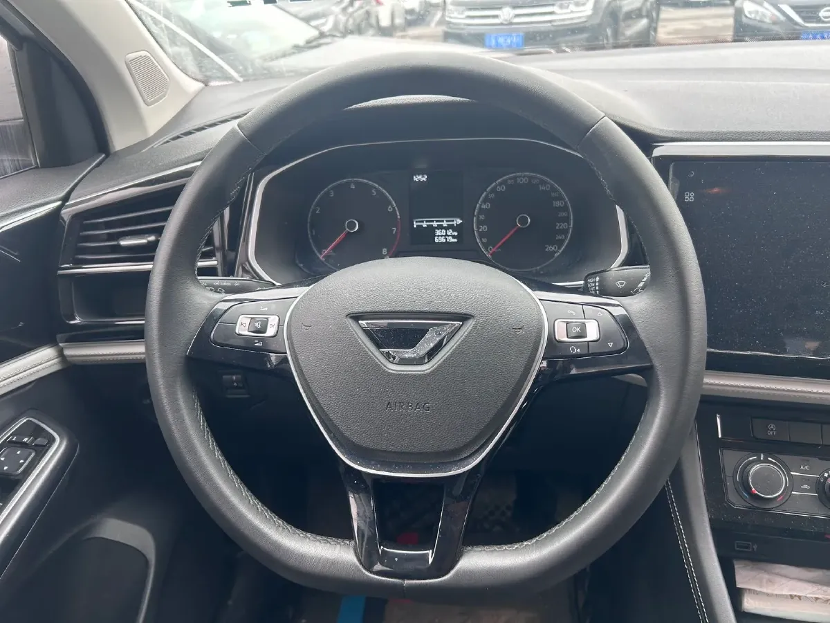 2022 Jetta VS5 1.4T 150HP L4 6AT,autocango,china used car exporter,china ev exporter,chinese used car exporter,chinese used ev exporter