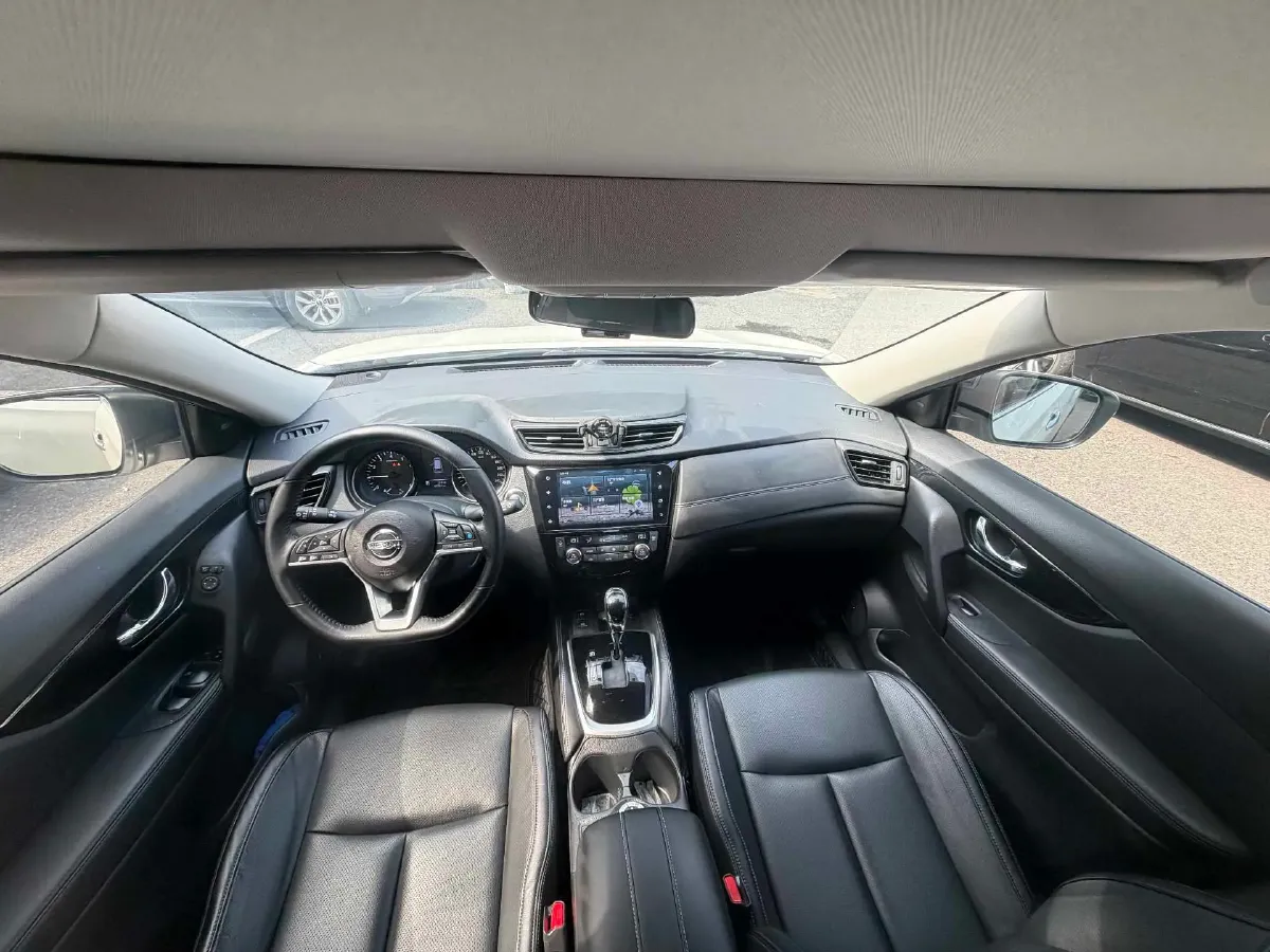 2019 Nissan X-Trail 2.5L 186HP L4 CVT,autocango,china used car exporter,china ev exporter,chinese used car exporter,chinese used ev exporter