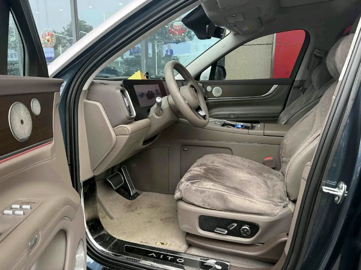 2025 AITO AITO M9 BEV 100KWH,autocango,china used car exporter,china ev exporter,chinese used car exporter,chinese used ev exporter