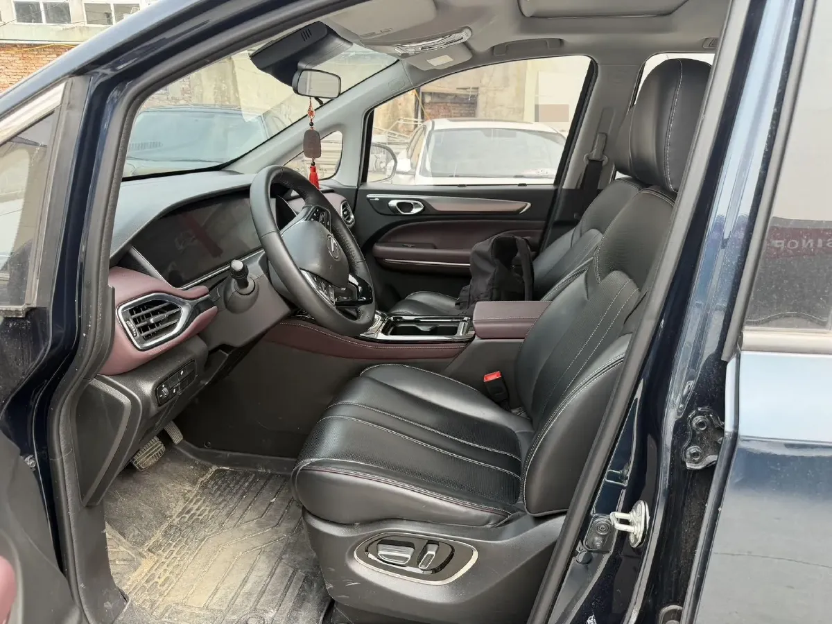 2023 GAC Trumpchi M6 1.5T 177HP L4 7DCT,autocango,china used car exporter,china ev exporter,chinese used car exporter,chinese used ev exporter