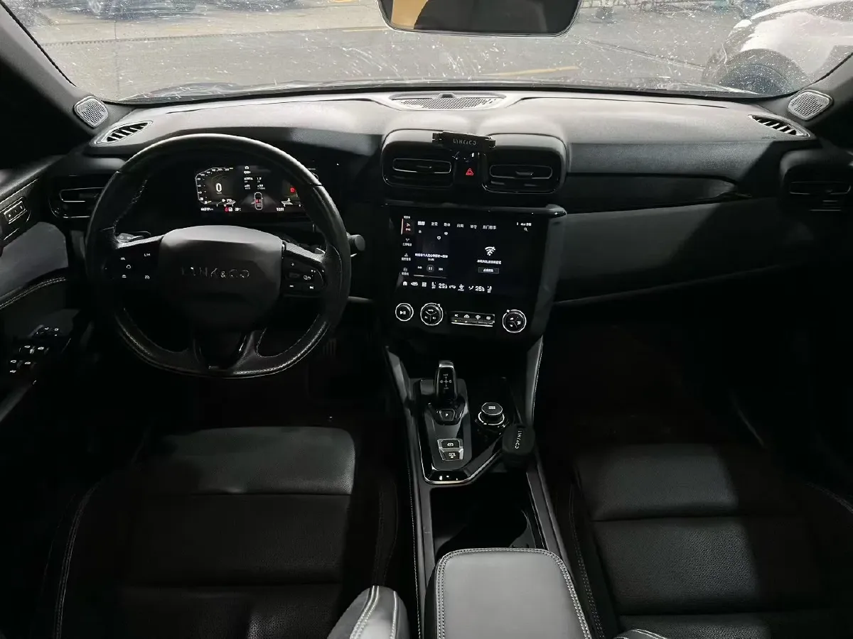 2022 LYNK&CO 03 1.5T 180HP L3 7DCT,autocango,china used car exporter,china ev exporter,chinese used car exporter,chinese used ev exporter