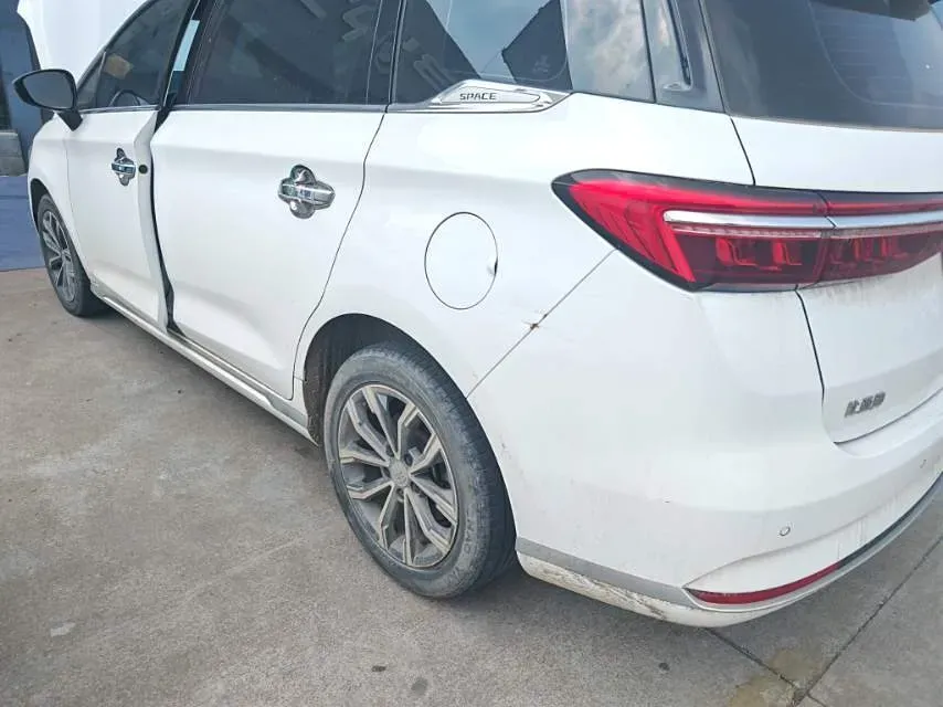 2021 BYD Song MAX 1.5T 160HP L4 6DCT,autocango,china used car exporter,china ev exporter,chinese used car exporter,chinese used ev exporter