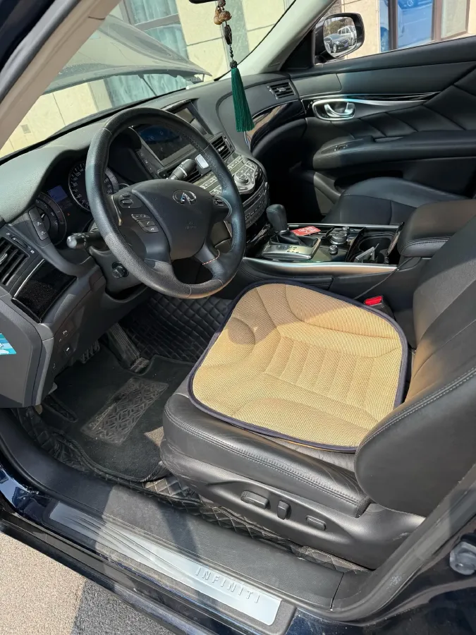 2019 Alfa Romeo Giulia 2.0T 280HP L4 8AT,autocango,china used car exporter,china ev exporter,chinese used car exporter,chinese used ev exporter