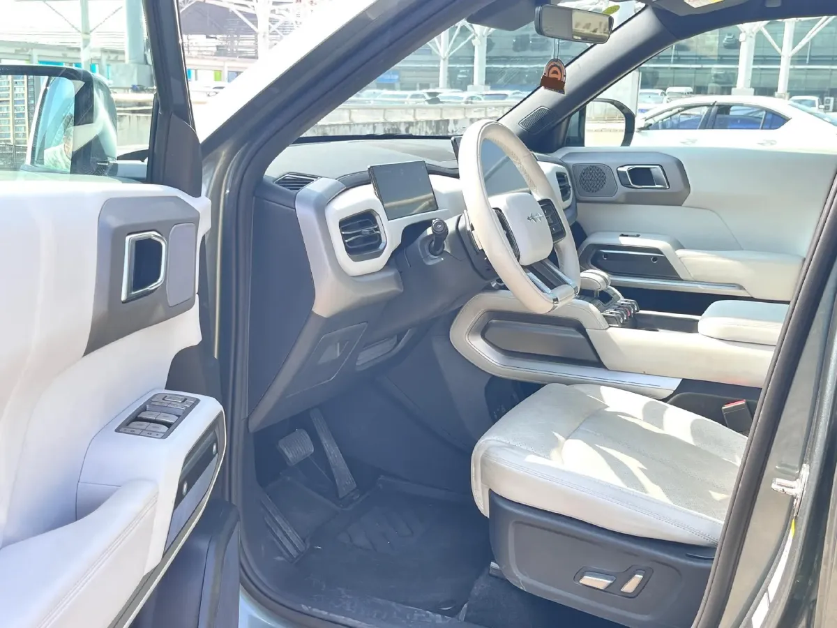 2025 FangChengBao Tai 3 BEV,autocango,china used car exporter,china ev exporter,chinese used car exporter,chinese used ev exporter