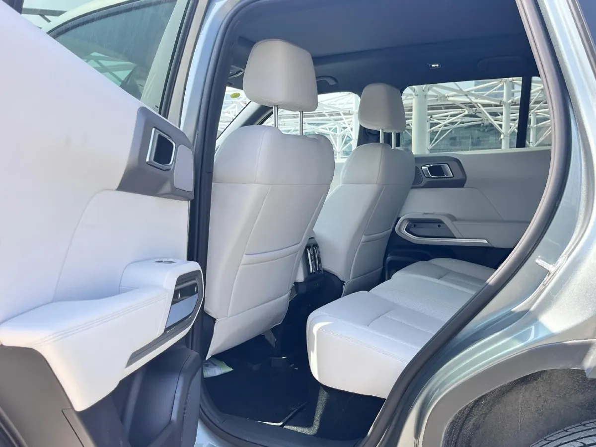 2025 FangChengBao Tai 3 BEV,autocango,china used car exporter,china ev exporter,chinese used car exporter,chinese used ev exporter