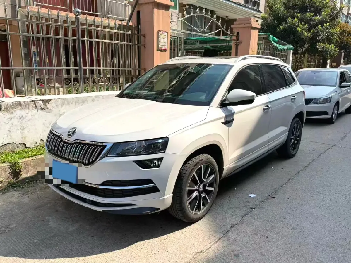 2021 Skoda Karoq 1.4T 150HP L4 7DCT,autocango,china used car exporter,china ev exporter,chinese used car exporter,chinese used ev exporter