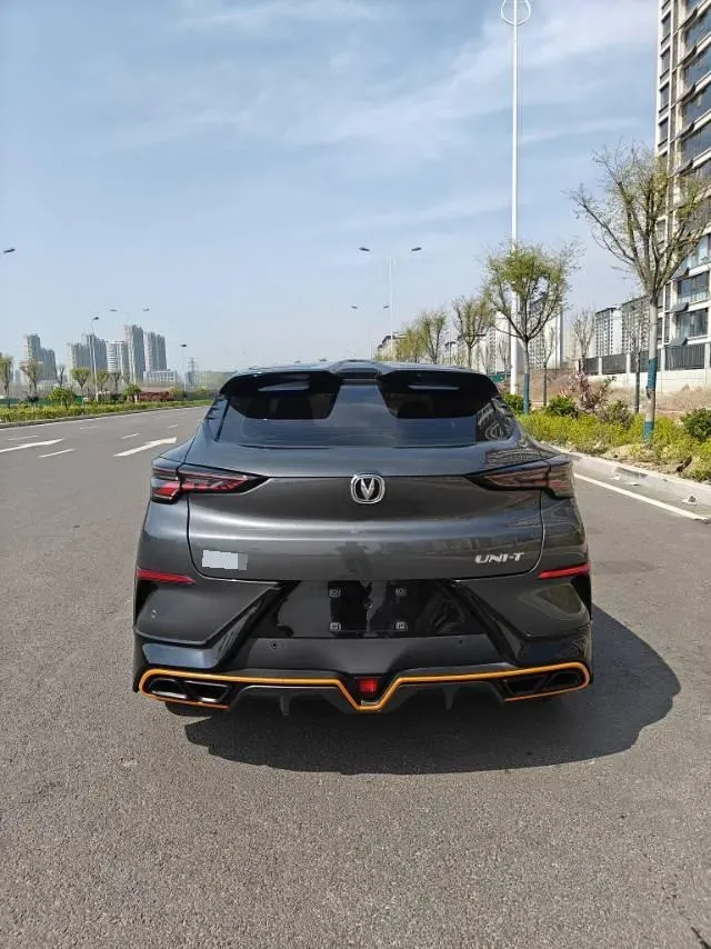 2022 ChangAn UNI-T 1.5T 188HP L4 7DCT,autocango,china used car exporter,china ev exporter,chinese used car exporter,chinese used ev exporter