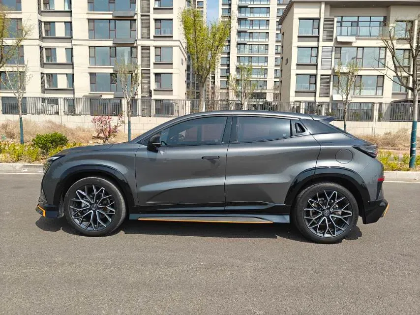 2022 ChangAn UNI-T 1.5T 188HP L4 7DCT,autocango,china used car exporter,china ev exporter,chinese used car exporter,chinese used ev exporter