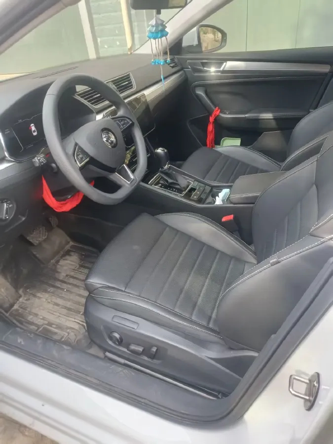 2023 Skoda Superb 1.4T 150HP L4 7DCT,autocango,china used car exporter,china ev exporter,chinese used car exporter,chinese used ev exporter