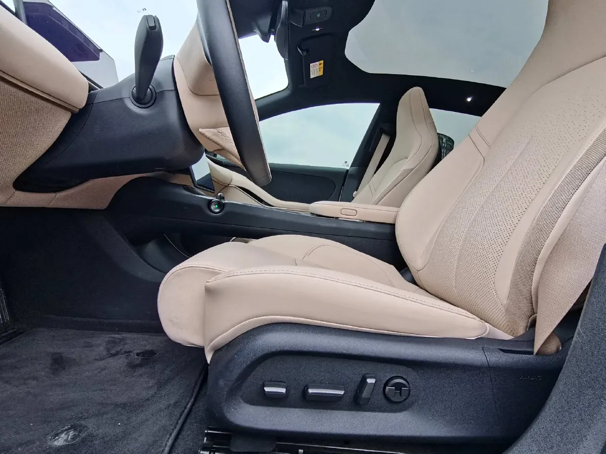 2022 JunTian HeiWuShi Youth 2.0T 203HP L4 6AT,autocango,china used car exporter,china ev exporter,chinese used car exporter,chinese used ev exporter