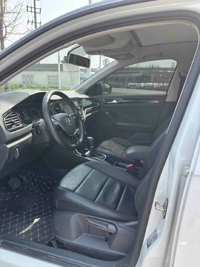 2018 Borgward BX7 2.0T 224HP L4 6AT,autocango,china used car exporter,china ev exporter,chinese used car exporter,chinese used ev exporter