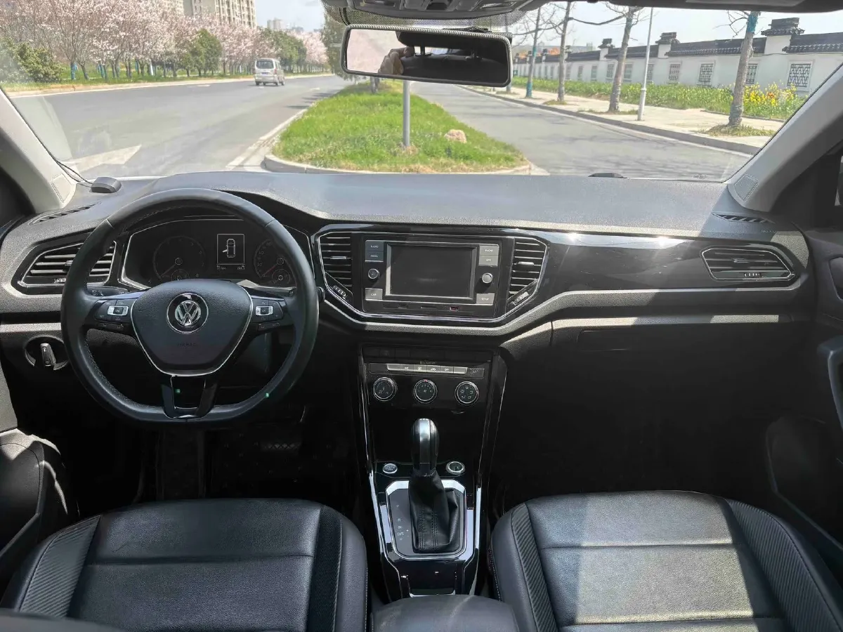 2018 Borgward BX7 2.0T 224HP L4 6AT,autocango,china used car exporter,china ev exporter,chinese used car exporter,chinese used ev exporter