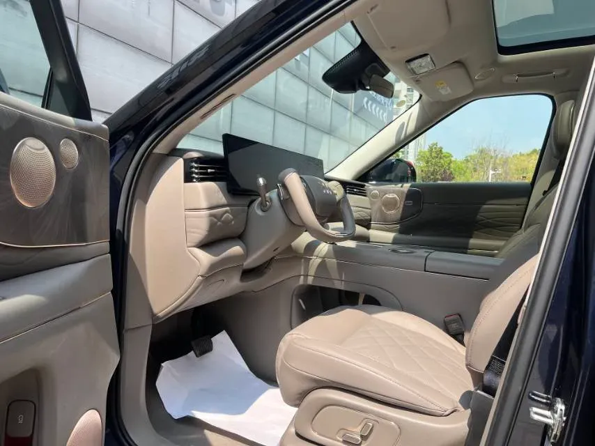 2026 IM LS9 REEV 155HP REEV,autocango,china used car exporter,china ev exporter,chinese used car exporter,chinese used ev exporter