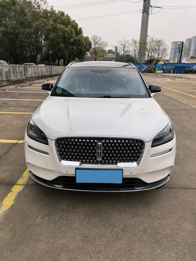 2022 Lincoln Corsair 2.0T 245HP L4 8AT,autocango,china used car exporter,china ev exporter,chinese used car exporter,chinese used ev exporter