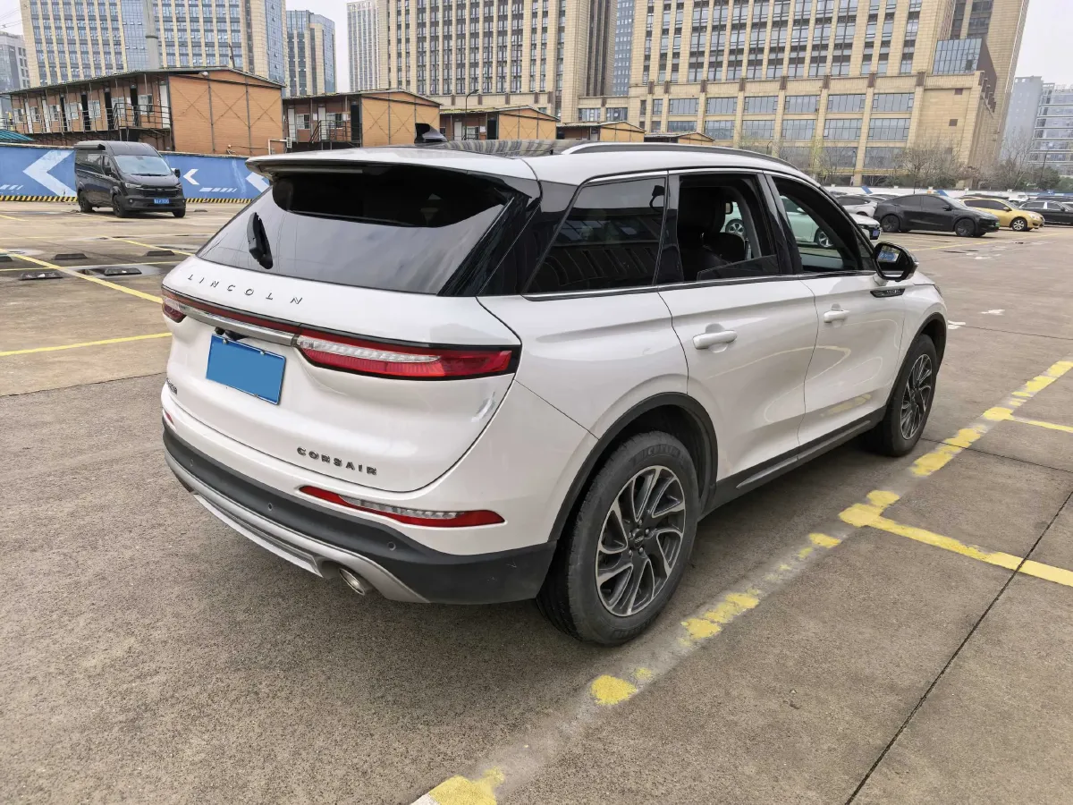 2022 Lincoln Corsair 2.0T 245HP L4 8AT,autocango,china used car exporter,china ev exporter,chinese used car exporter,chinese used ev exporter