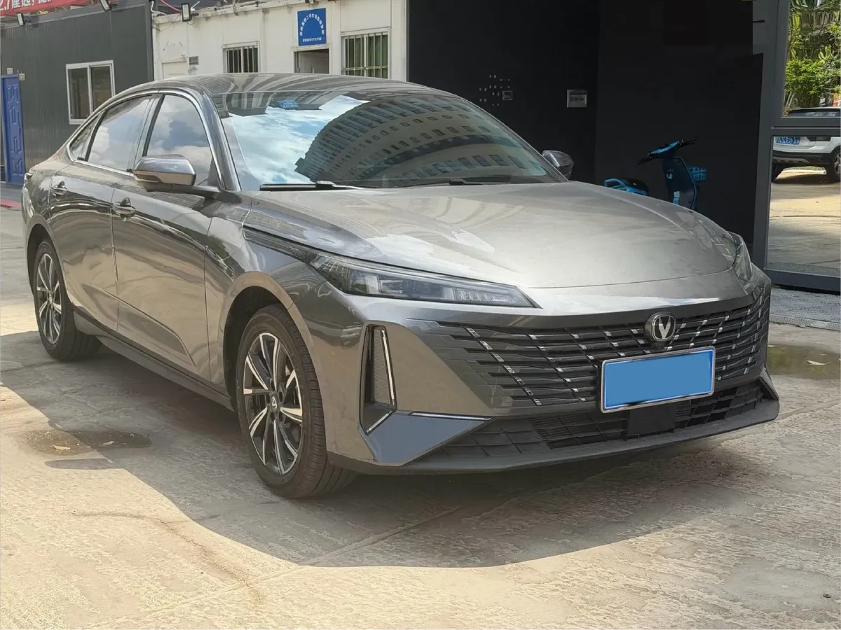 2025 ChangAn Eado 1.5T 192HP L4 7DCT,autocango,china used car exporter,china ev exporter,chinese used car exporter,chinese used ev exporter