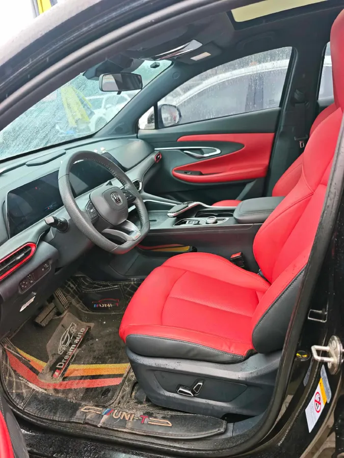 2020 ChangAn UNI-T 1.5T 180HP L4 7DCT,autocango,china used car exporter,china ev exporter,chinese used car exporter,chinese used ev exporter