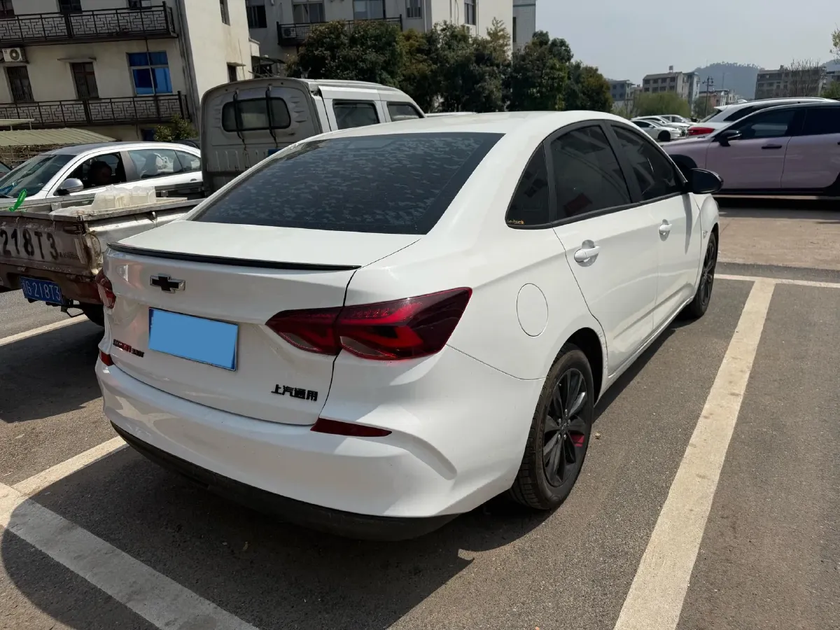 2020 Chevrolet Monza 1.0T 125HP L3 6DCT,autocango,china used car exporter,china ev exporter,chinese used car exporter,chinese used ev exporter