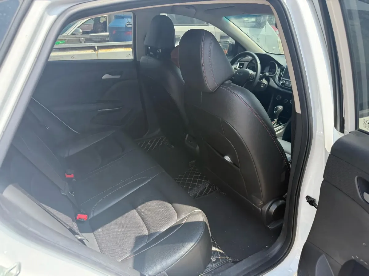 2020 Chevrolet Monza 1.0T 125HP L3 6DCT,autocango,china used car exporter,china ev exporter,chinese used car exporter,chinese used ev exporter