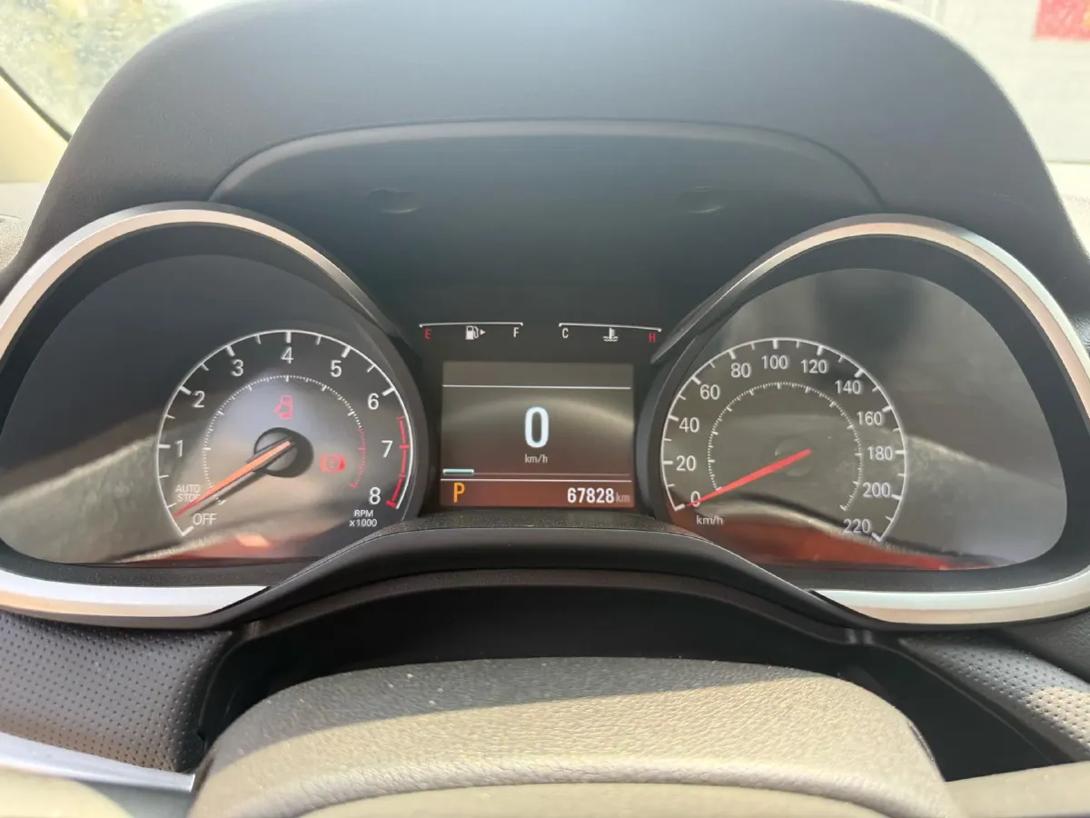 2020 Chevrolet Monza 1.0T 125HP L3 6DCT,autocango,china used car exporter,china ev exporter,chinese used car exporter,chinese used ev exporter