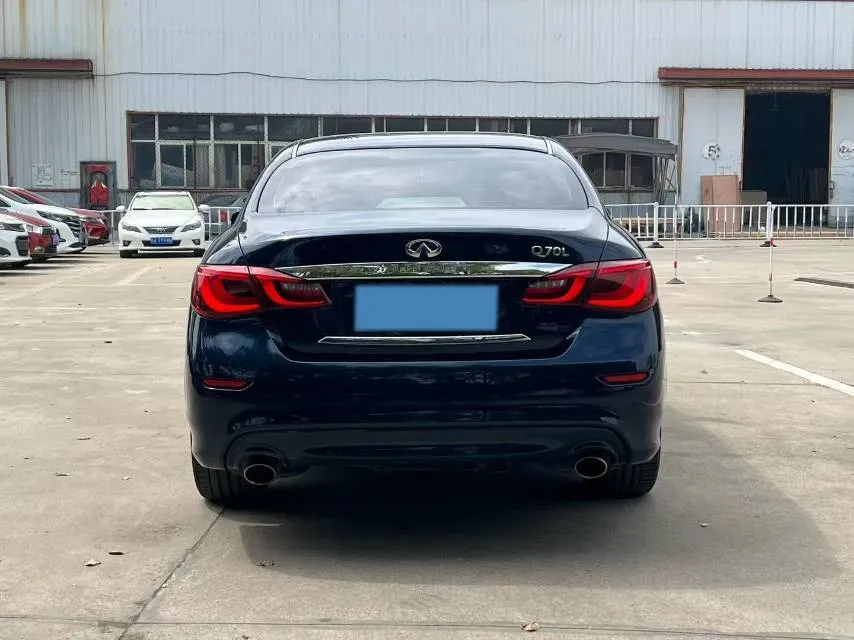 2019 Infiniti Q70 2.0T 211HP L4 7AT,autocango,china used car exporter,china ev exporter,chinese used car exporter,chinese used ev exporter
