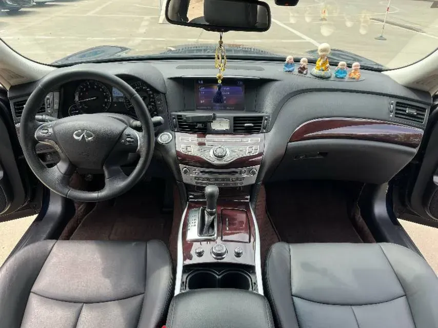 2019 Infiniti Q70 2.0T 211HP L4 7AT,autocango,china used car exporter,china ev exporter,chinese used car exporter,chinese used ev exporter