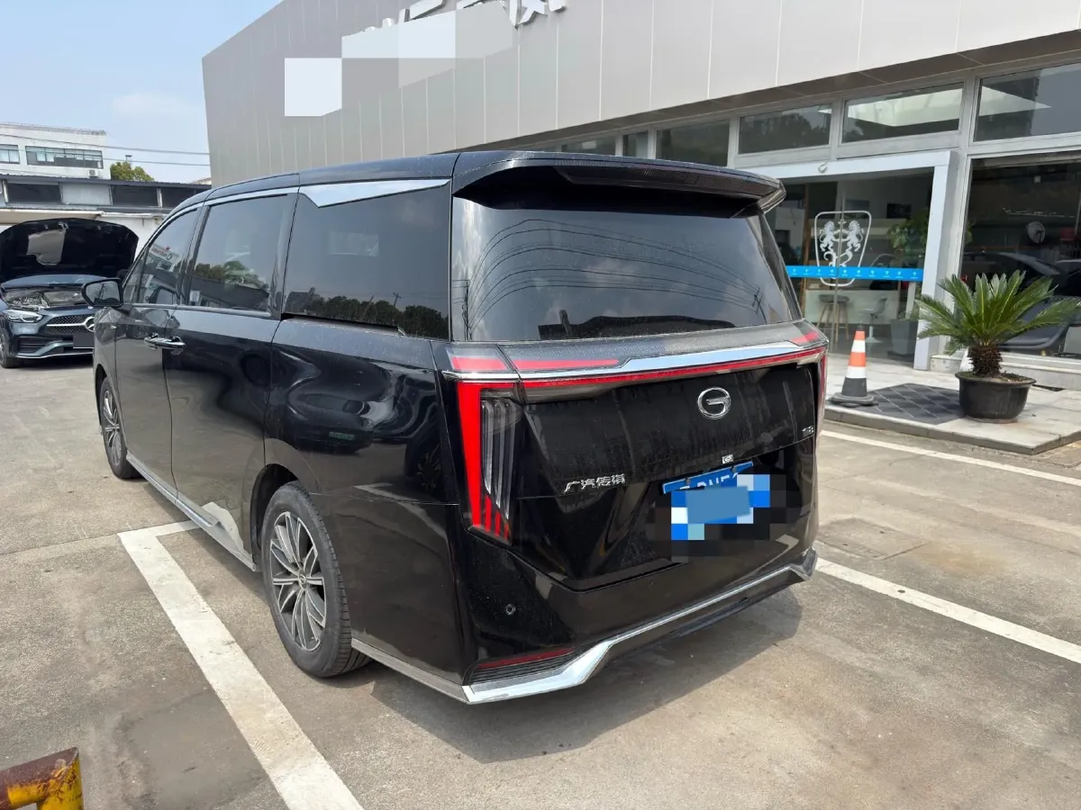 2024 GAC Trumpchi M8 2.0T 252HP L4 8AT,autocango,china used car exporter,china ev exporter,chinese used car exporter,chinese used ev exporter