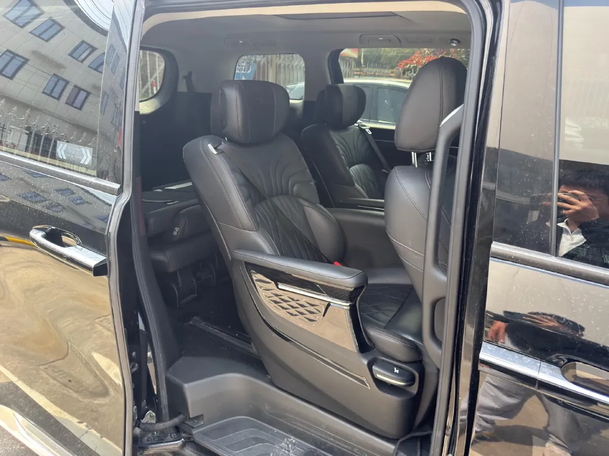 2024 GAC Trumpchi M8 2.0T 252HP L4 8AT,autocango,china used car exporter,china ev exporter,chinese used car exporter,chinese used ev exporter