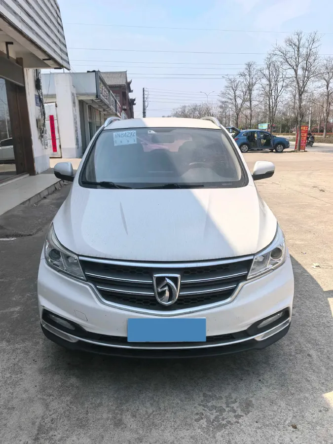 2019 BaoJun 730 1.5T 151HP L4 CVT,autocango,china used car exporter,china ev exporter,chinese used car exporter,chinese used ev exporter