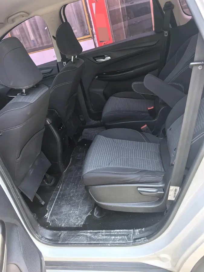 2019 BaoJun 730 1.5T 151HP L4 CVT,autocango,china used car exporter,china ev exporter,chinese used car exporter,chinese used ev exporter