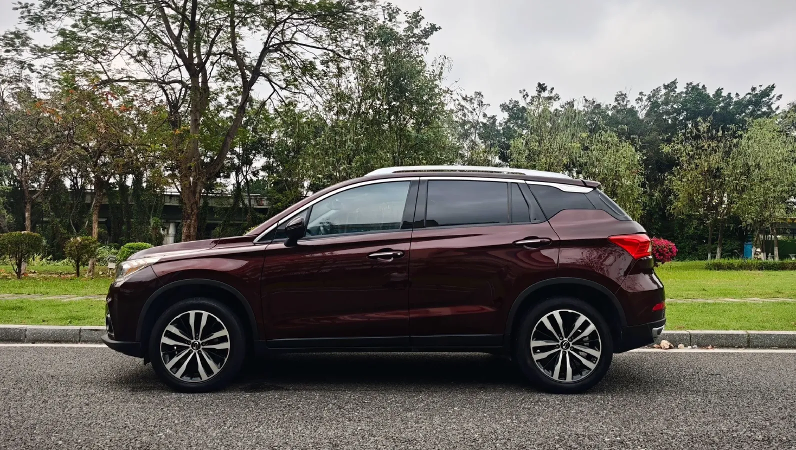 2018 GAC Trumpchi GS4 1.5T 152HP L4 6MT,autocango,china used car exporter,china ev exporter,chinese used car exporter,chinese used ev exporter