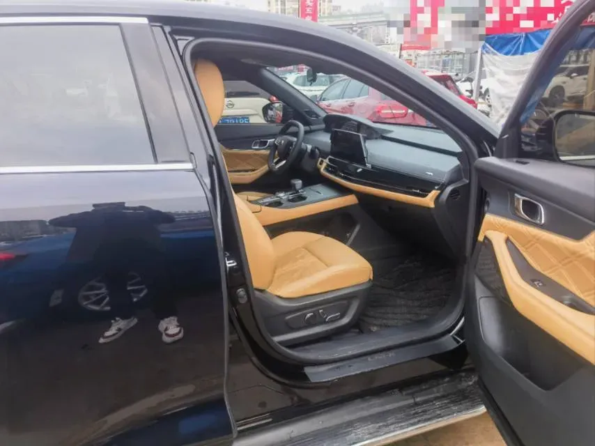 2024 ChangAn UNI-K 2.0T 233HP L4 8AT,autocango,china used car exporter,china ev exporter,chinese used car exporter,chinese used ev exporter