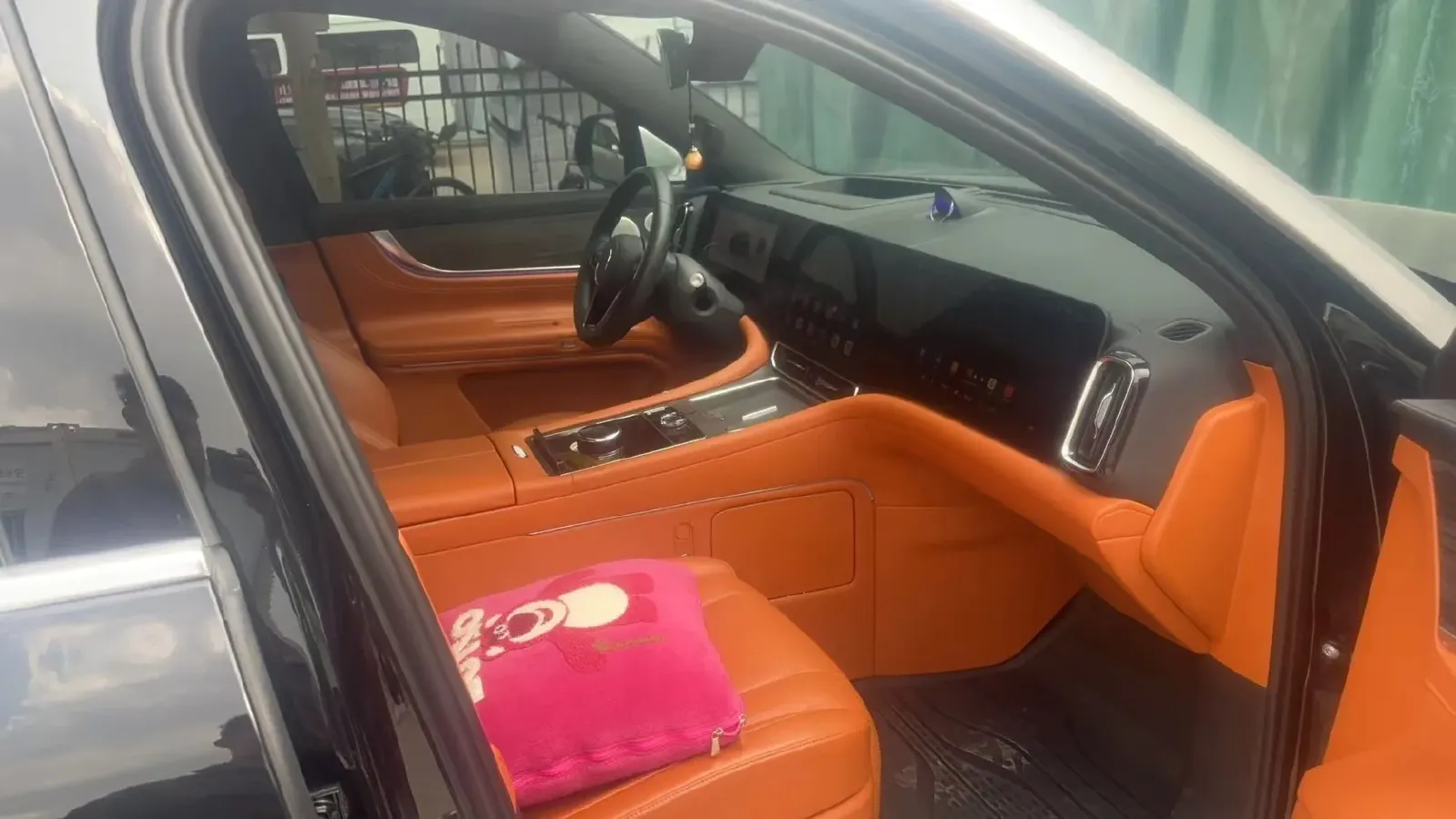 2024 AITO AITO M9 BEV 100KWH,autocango,china used car exporter,china ev exporter,chinese used car exporter,chinese used ev exporter